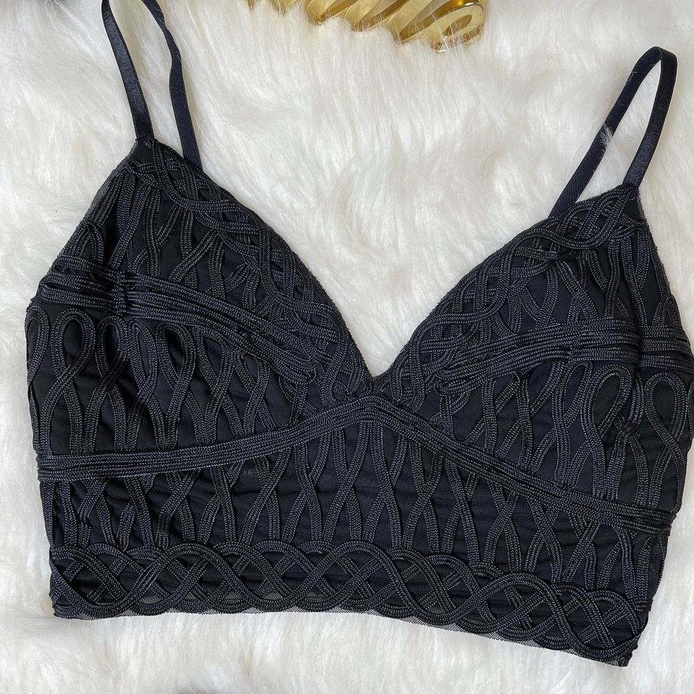 2piece black Bebe skirt set with mesh - Picture 3 of 10